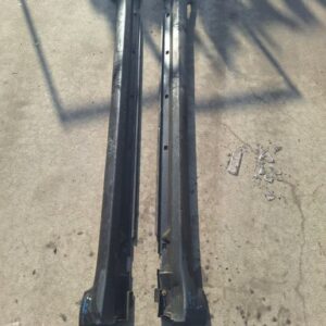 Subaru Impreza 2010 prag levi desni