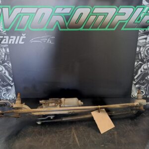 Suzuki Grand Vitara 2007 mehanizem motorček brisalcev 3811065j00