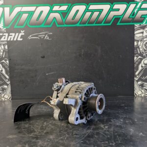 Toyota Auris 1.33 2010 alternator 1042109260