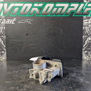 Toyota Auris 1.33 2010 loputa plina 2203047010