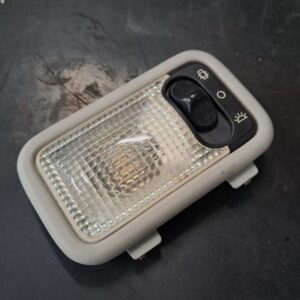 Toyota Aygo 2009 stropna lučka