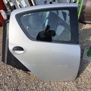 Toyota Aygo 2009 zadnja desna vrata