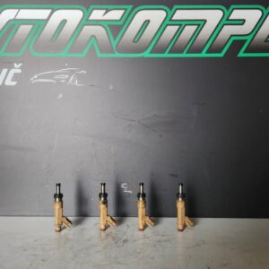 Toyota Corolla Verso 1.8 108kw 2ZRFAE injektor šoba diza