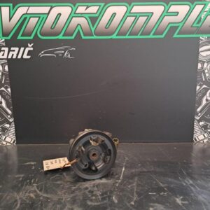 Toyota Corolla Verso 2.0 D-4D 2007 servo črpalka