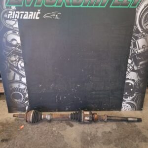 Toyota RAV4 2.2D 100kw 2008 desna polos polosovina DA51R