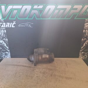 Toyota RAV4 2.2D 100kw 2008 zaganjač 281000R010