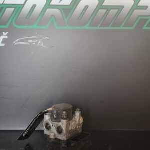 Toyota RAV4 2003 2.0D ABS enota črpalka 4451042080