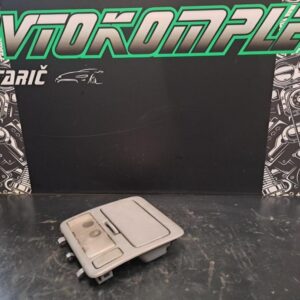 Toyota RAV4 2003 stropna lučka