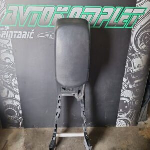 Toyota RAV4 2011 sredinska konzola 5881142030