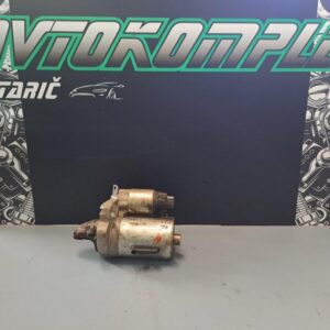 Toyota Yaris 1.0 2006 zaganjač 281000q031