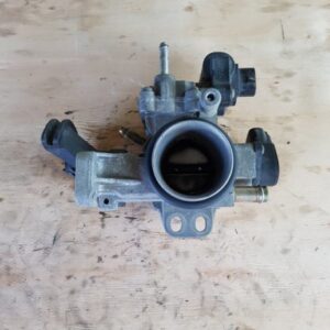 Toyota Yaris 1.0 Dušilna Loputa