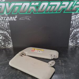 Toyota Yaris 1.5 hibrid 2016 senčnik