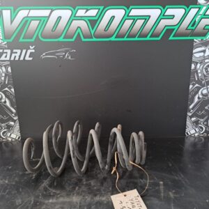 Toyota Yaris 1.5 hibrid zadnja vzmet