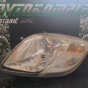 Toyota Yaris 2007 levi žaromet 811100d120