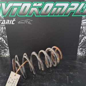 Toyota Yaris 2009 zadnja vzmet