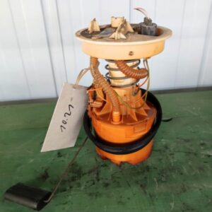 Volvo C30 2.0D črpalka v rezervoarju 3m51-9275