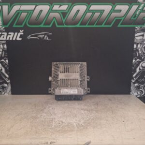 Volvo C30 2.0D ECU motorni računalnik 5WS40328C 31211081aa