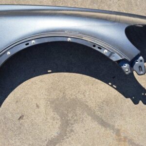 Volvo C30 desni blatnik