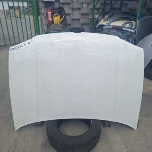 VW Golf 4 pokrov motorja
