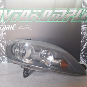 VW Golf 5 Plus 2008 desni žaromet 5M1941006B