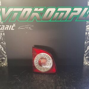 VW Golf 5 plus zadnja leva notranja luč 5m0945093j