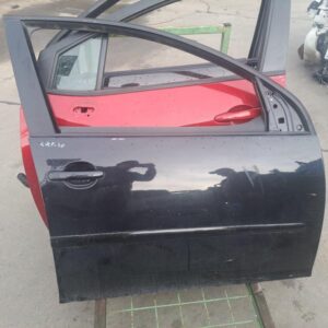 VW Golf 5 sprednja desna vrata