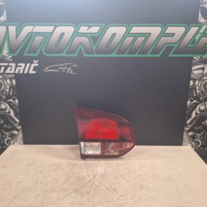 VW Golf 6 2011 zadnja leva notranja luč 5K0945093AA