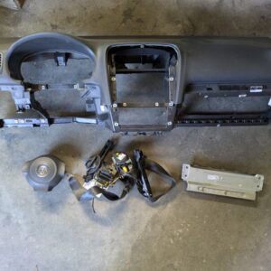 VW Golf 6 armatura airbag varnostni pas zračna blazina