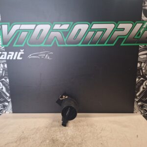 VW Golf 7 1.6tdi 85kw 2019 senzor pretoka zraka 04L906461B