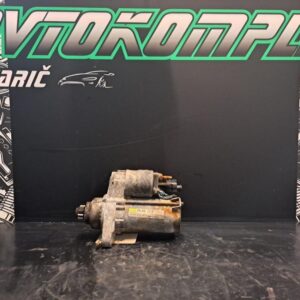 VW Polo 1.4 2007 zaganjač 02t911023s