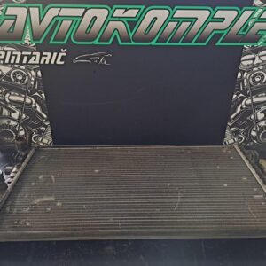 VW Polo 1.6 TDI 2010 hladilnik vode 6r0121253a