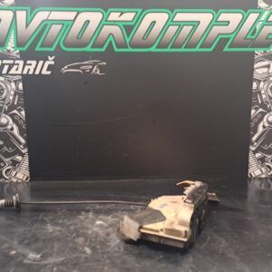 VW Polo 2012 zaklep ključavnica vrat spredaj desno 5k1837016b