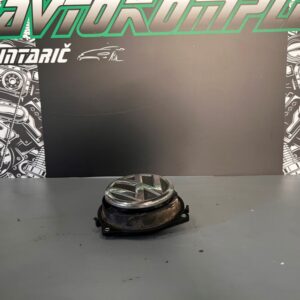 VW Polo 6R 2010 ročka prtljažnika kljuka prtljažnih vrata 6r6827469