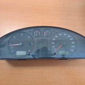 VW T5 Transporter 2.5 TDI števec