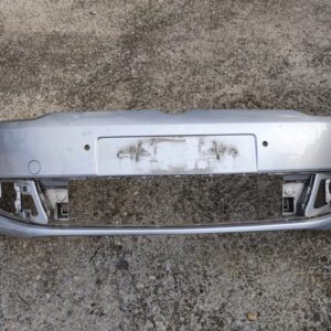 VW Touran 2011 sprednji odbijač