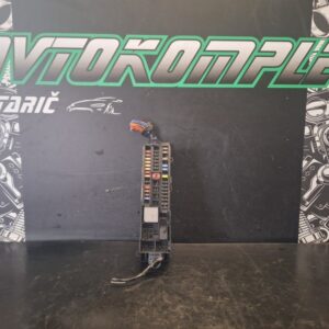 Ford C-Max 2014 Škatla varovalk AV6T92340AAA 0442AV6T14014AUA