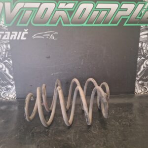 Mercedes B W246 2013 Zadnja vzmet.