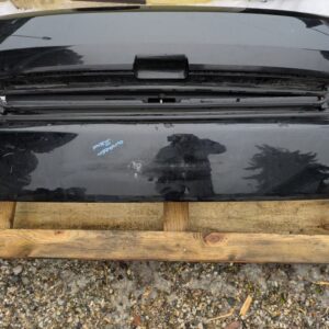 Mitsubishi Outlander 2009 prtljažna vrata prtljažnika spodnji del