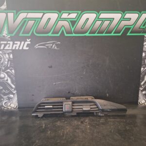 Nissan Micra 2017 Prezračevalnik desno spredaj 687515FA3A