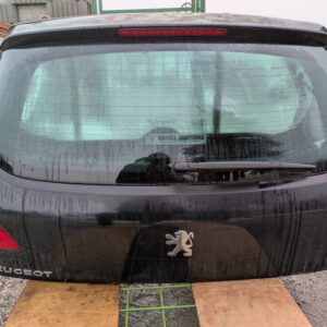 Peugeot 3008 2011 prtljažna vrata prtljažnika pokrov