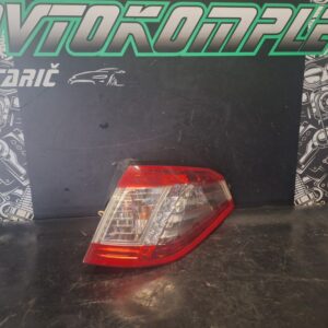Peugeot 508 SW 2012 Zadnja desna zunanja luč 9686779680