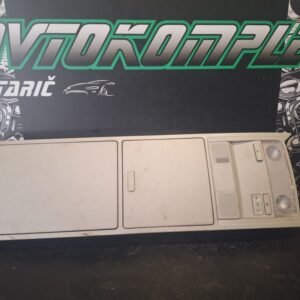 VW Touran 2012 Stropna luč in predal