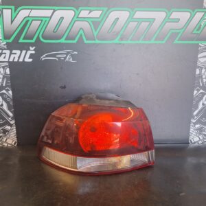 VW Golf 6 2008 Zadnja leva zunanja luč 5K0945095M