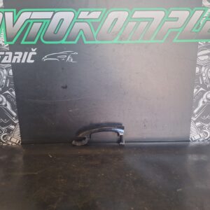 VW Golf 7 2015 Zadnja leva zunanja kljuka 1K8897205F