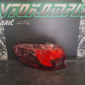 Opel Astra K 2016 Zadnja leva luč