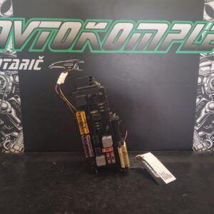 Mercedes C W204 2009 Škatla varovalk 5DK00922527