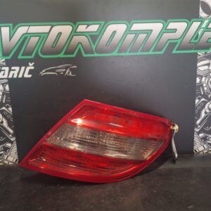 Mercedes C W204 2009 Zadnja desna zunanja luč 2048203064R