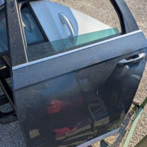 VW Passat B7 karavan zadnja leva vrata